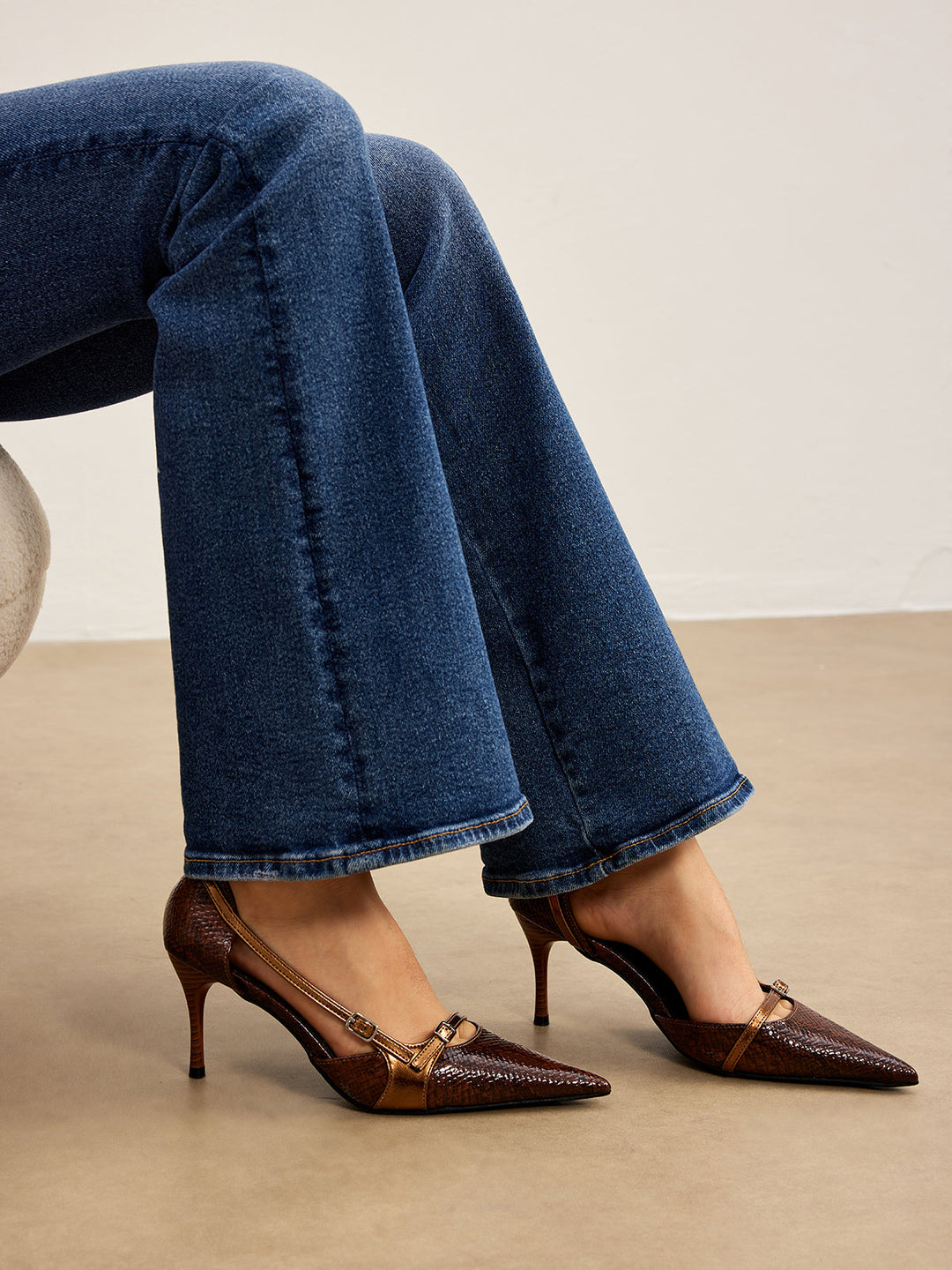 נעלי עקב דגם סנייקסקין